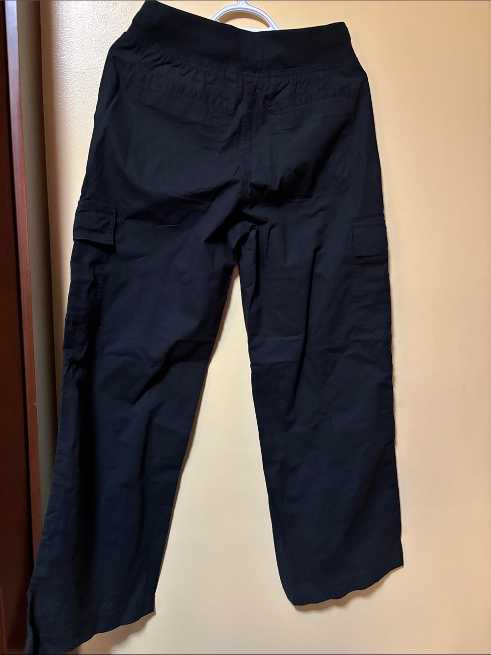Women’s Black Cargo Drawstring Pants - Picture 2 of 5